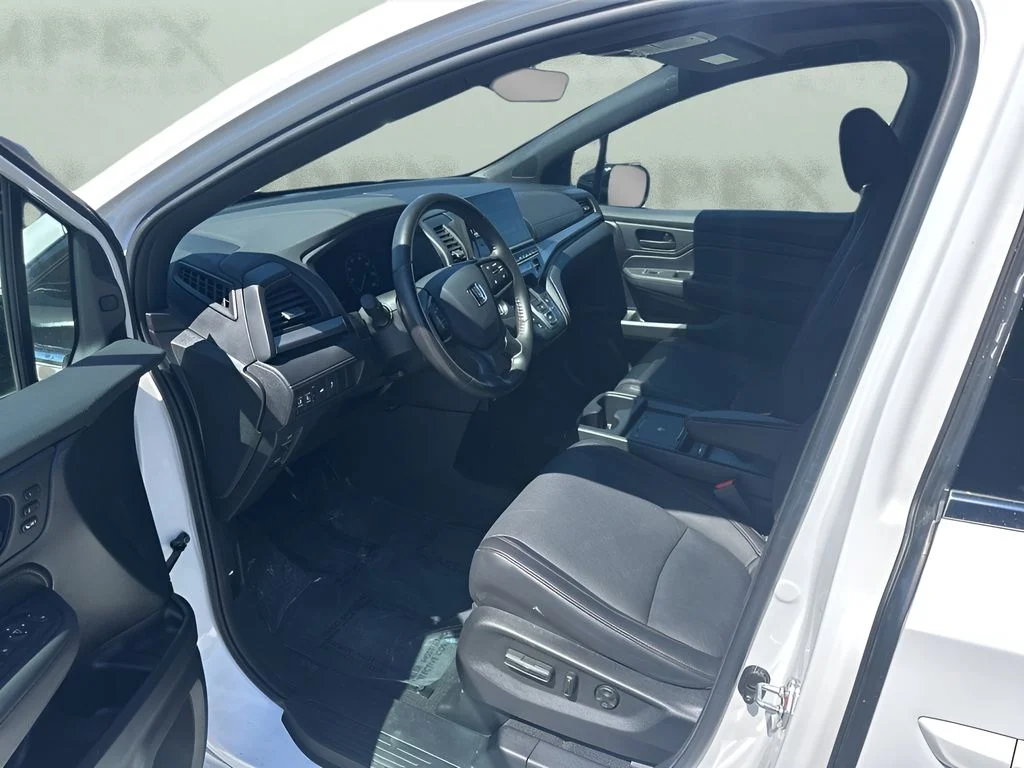 Used 2025 White Honda Sport-L image 9