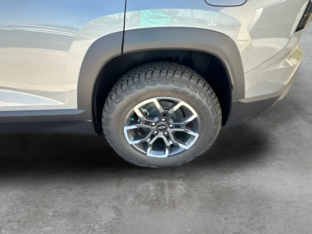 New 2026 Sterling Gray Metallic Chevrolet ACTIV image 30