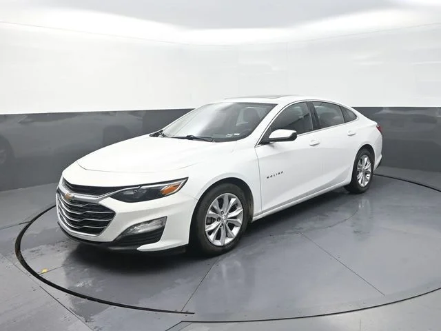 Used 2024 White Chevrolet LT image 3