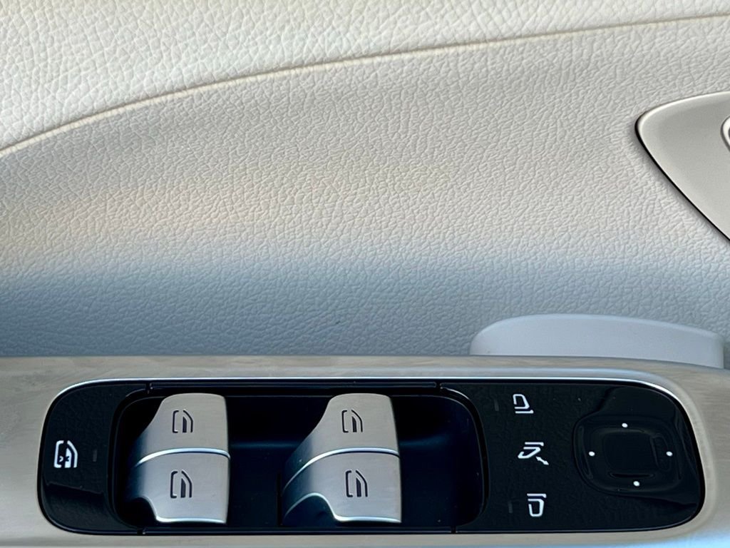 2024 Mercedes-Benz C-Class Sedan C 300 - Photo 30