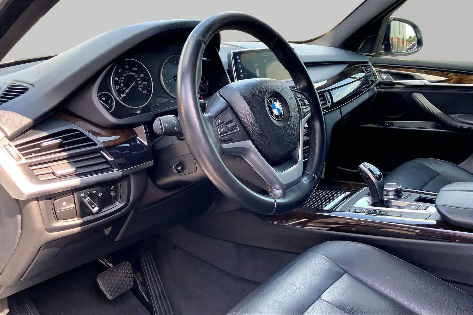 Used 2018 Glacier Silver Metallic BMW sDrive35i image 17