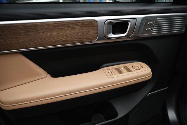 2026 Hyundai Santa Fe Limited - Photo 6