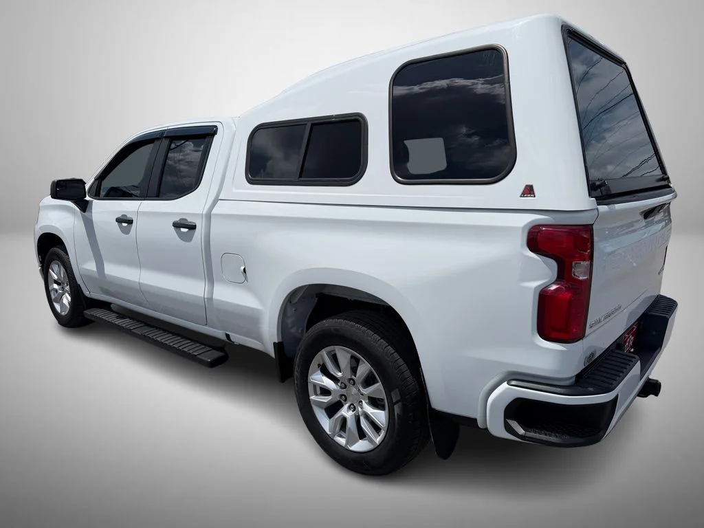 Used 2021 White Chevrolet Custom image 4