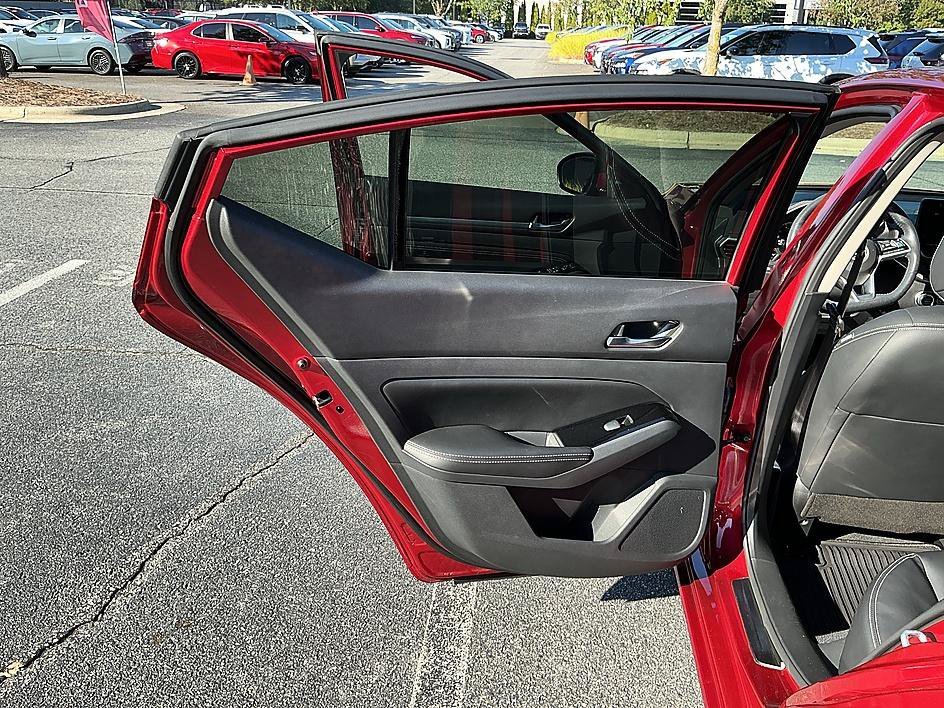 Used 2023 Scarlet Ember Tintcoat Nissan 2.5 SL image 25