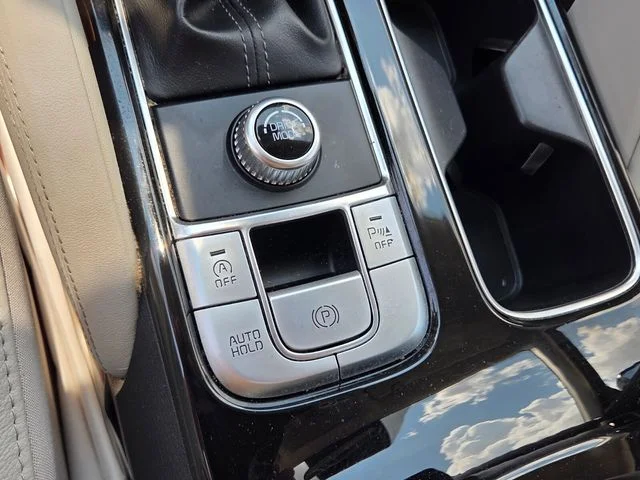 Used 2020 Black Kia EX image 26