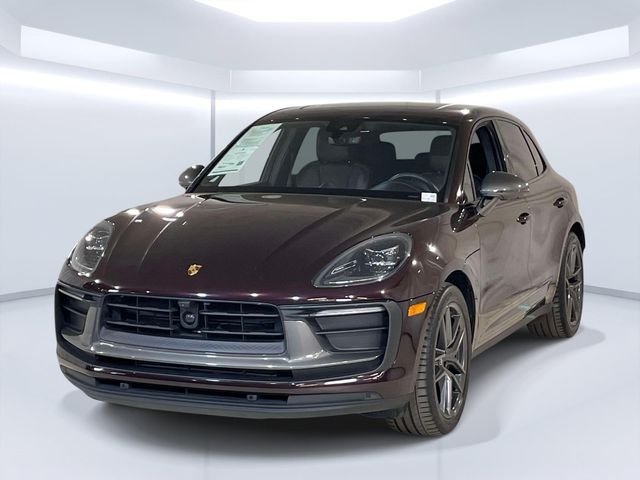 2023 Porsche Macan T