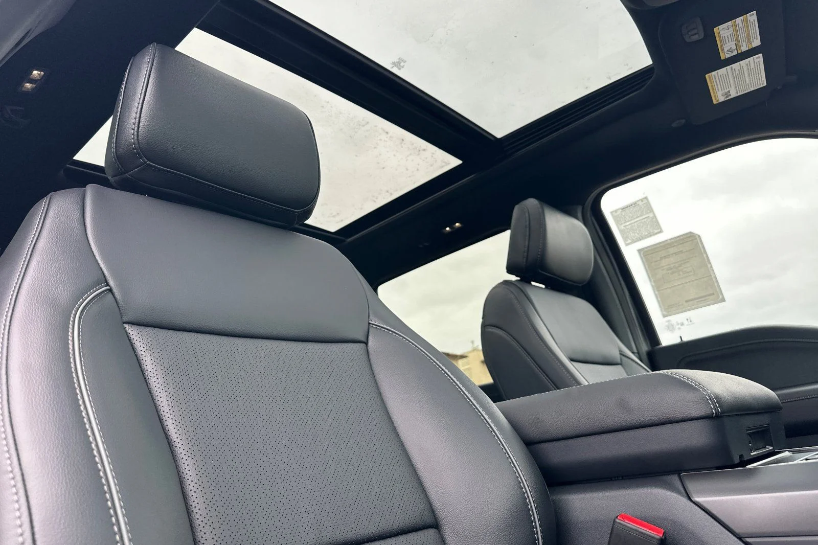 New 2026 Carbonized Gray Metallic Ford Lariat® image 12
