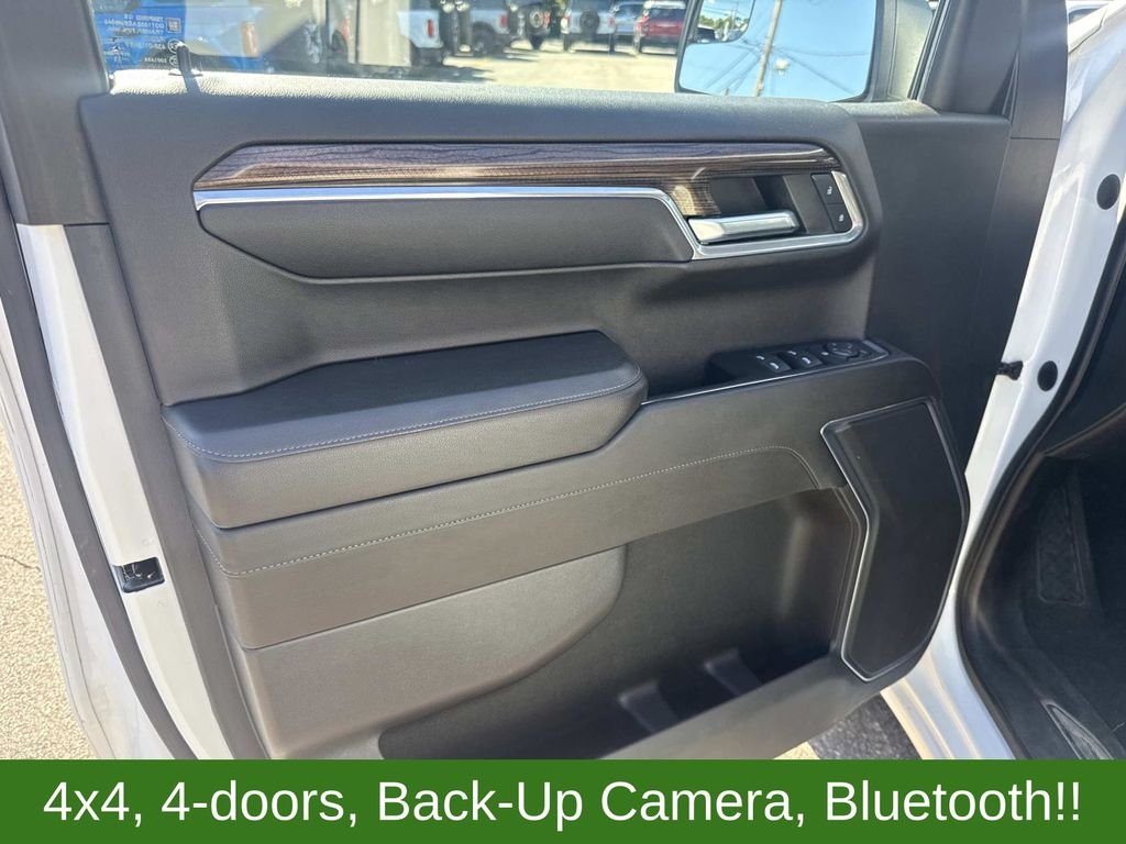 Used 2023 White Chevrolet LT image 18