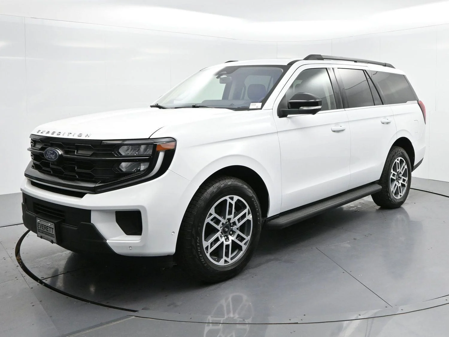 Used 2025 White Ford Active image 3
