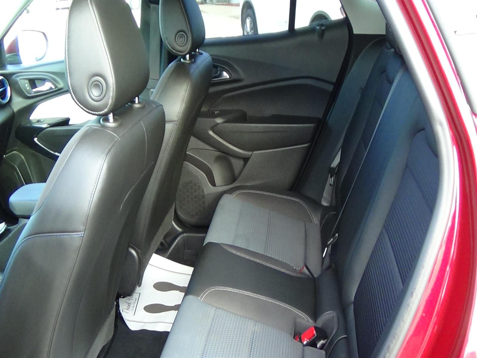 Used 2025 Crimson Metallic (gfm) Chevrolet LT image 13