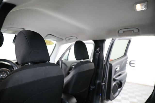 Used 2019 Gray Jeep Latitude image 21