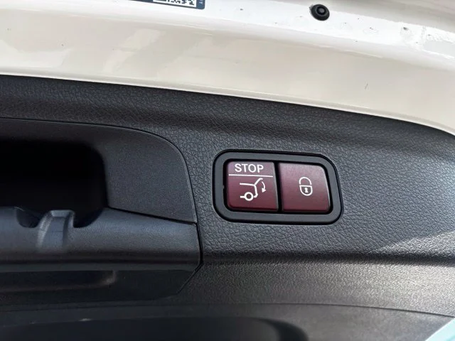 Used 2022 White Mercedes-Benz GLE 350 image 54