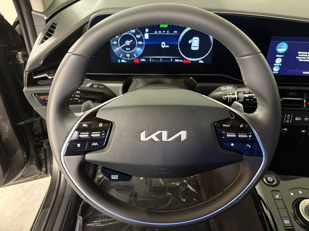 New 2026 Interstellar Gray Kia WIND image 18