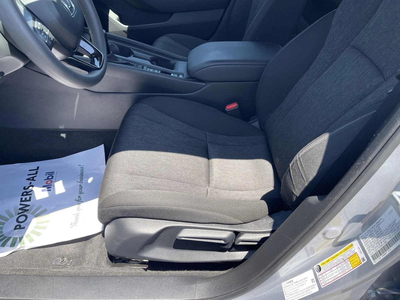 Used 2023 Lunar Silver Metallic Honda LX image 3