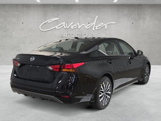 New 2026 Super Black Nissan SV image 16