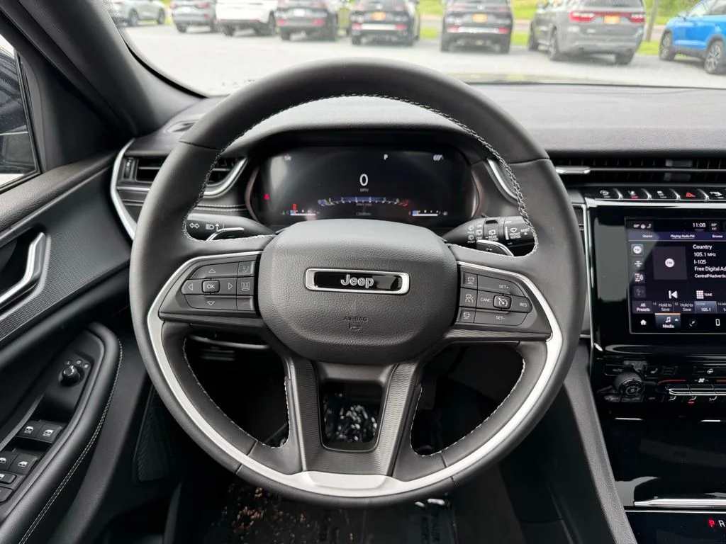Used 2023 Black Jeep Altitude X image 16
