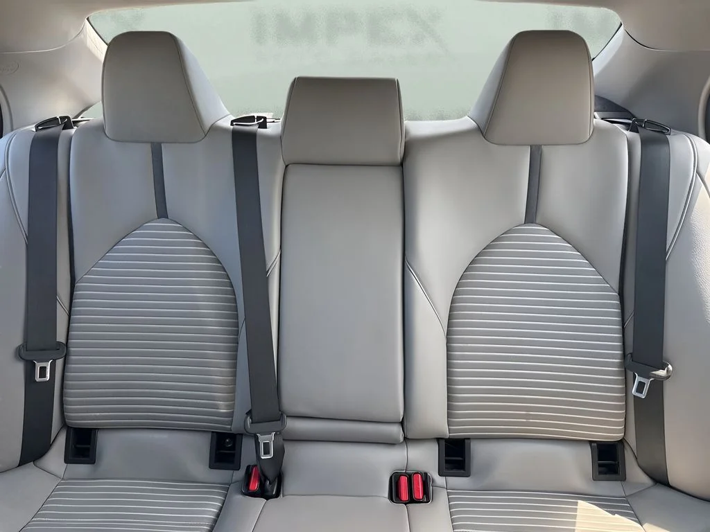 Used 2022 Silver Toyota SE image 11