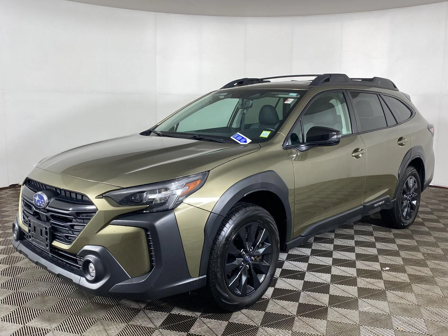 Used 2024 Autumn Green Metallic Subaru Onyx Edition image 10
