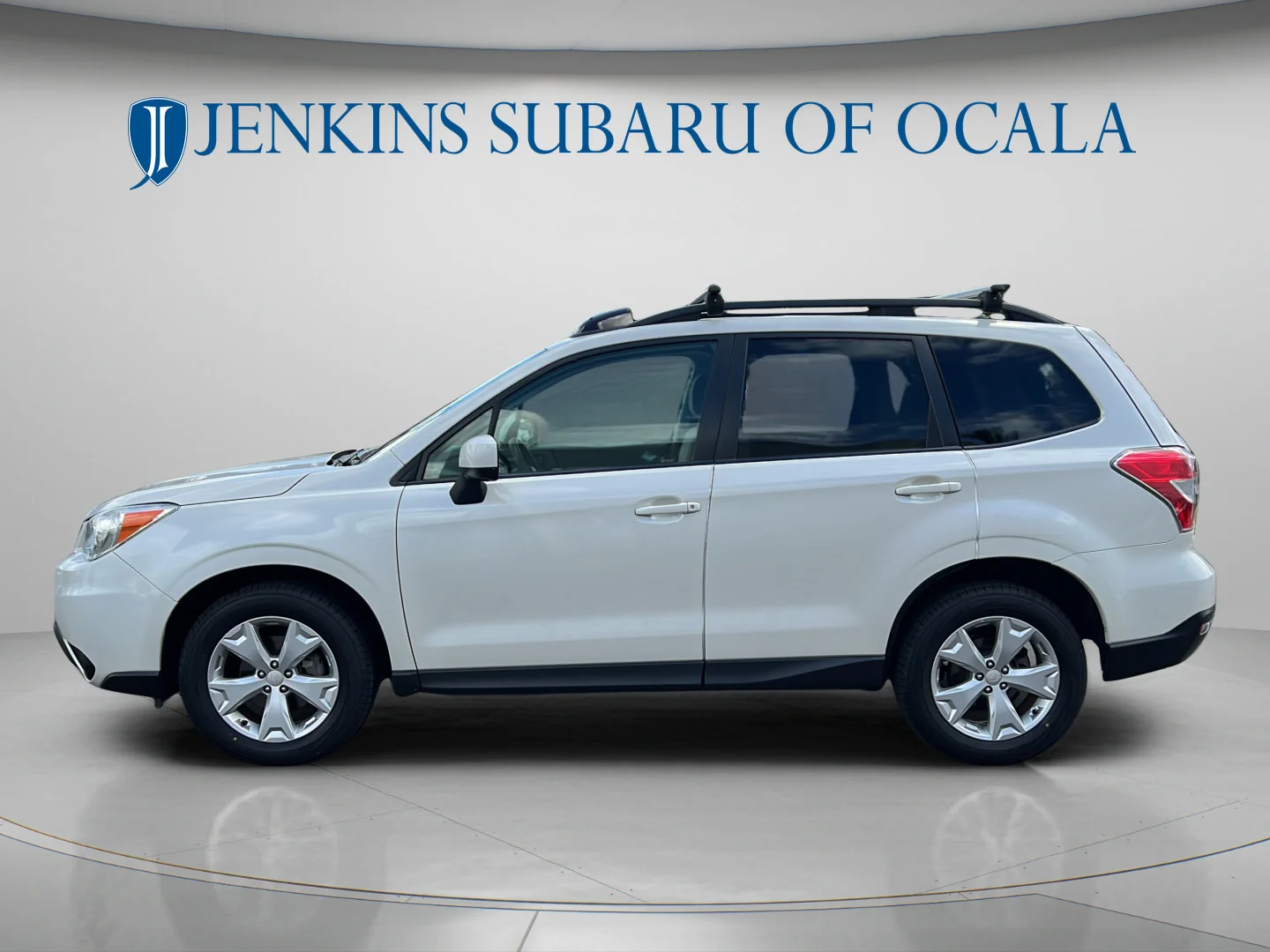 Used 2015 Satin White Pearl Subaru 2.5i Premium image 6