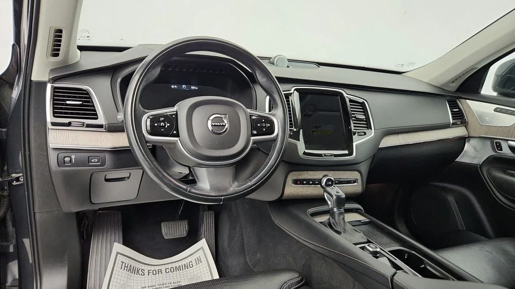 Used 2022 Savile Grey Metallic Volvo T6 AWD Inscription 7P w/ Bowers & Wilkins Audio & Air Suspension image 12