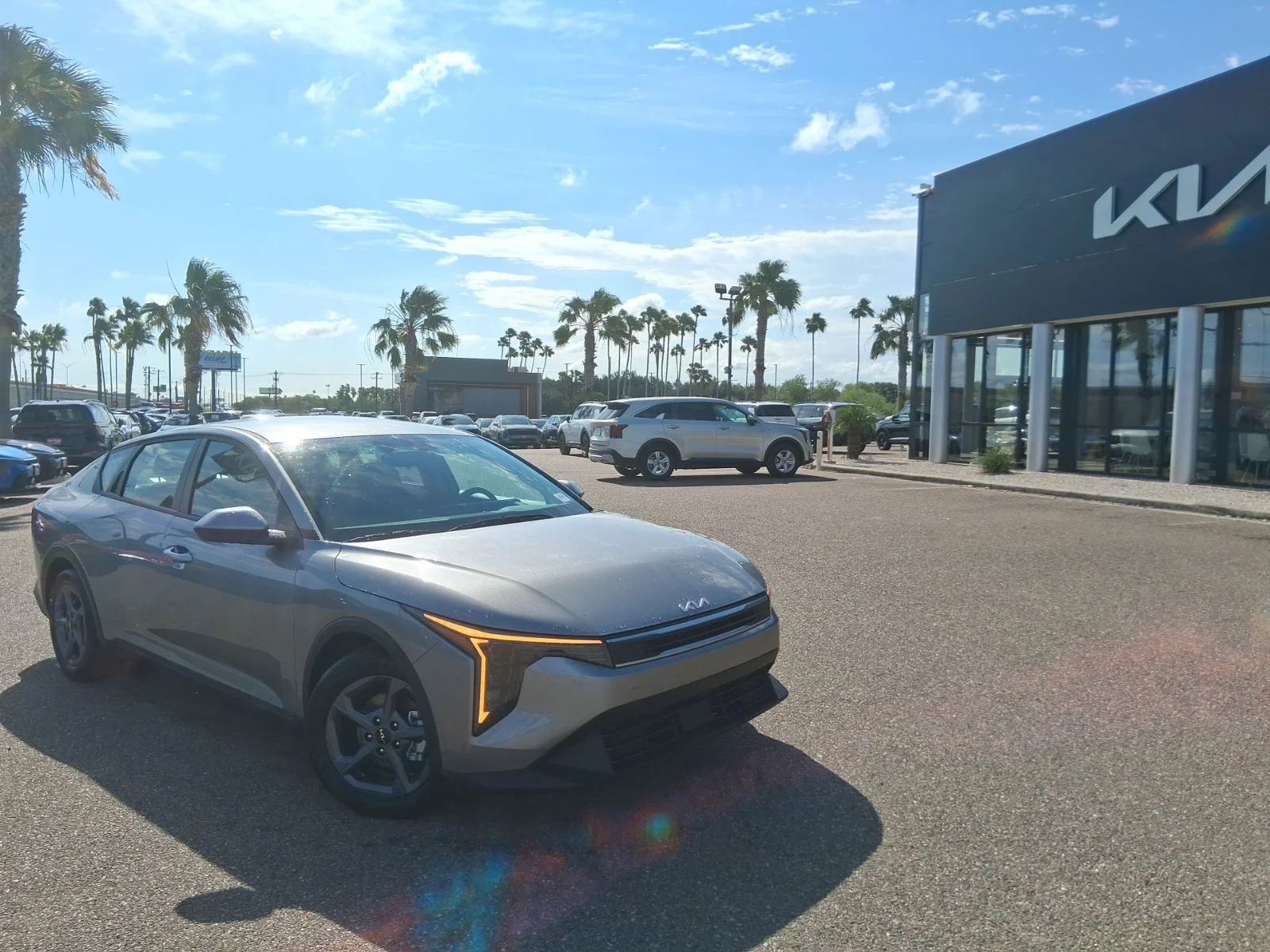 2026 Kia K4 LXS AT's photo