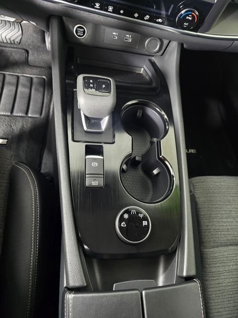 Used 2023 Gun Metallic Nissan SV image 23
