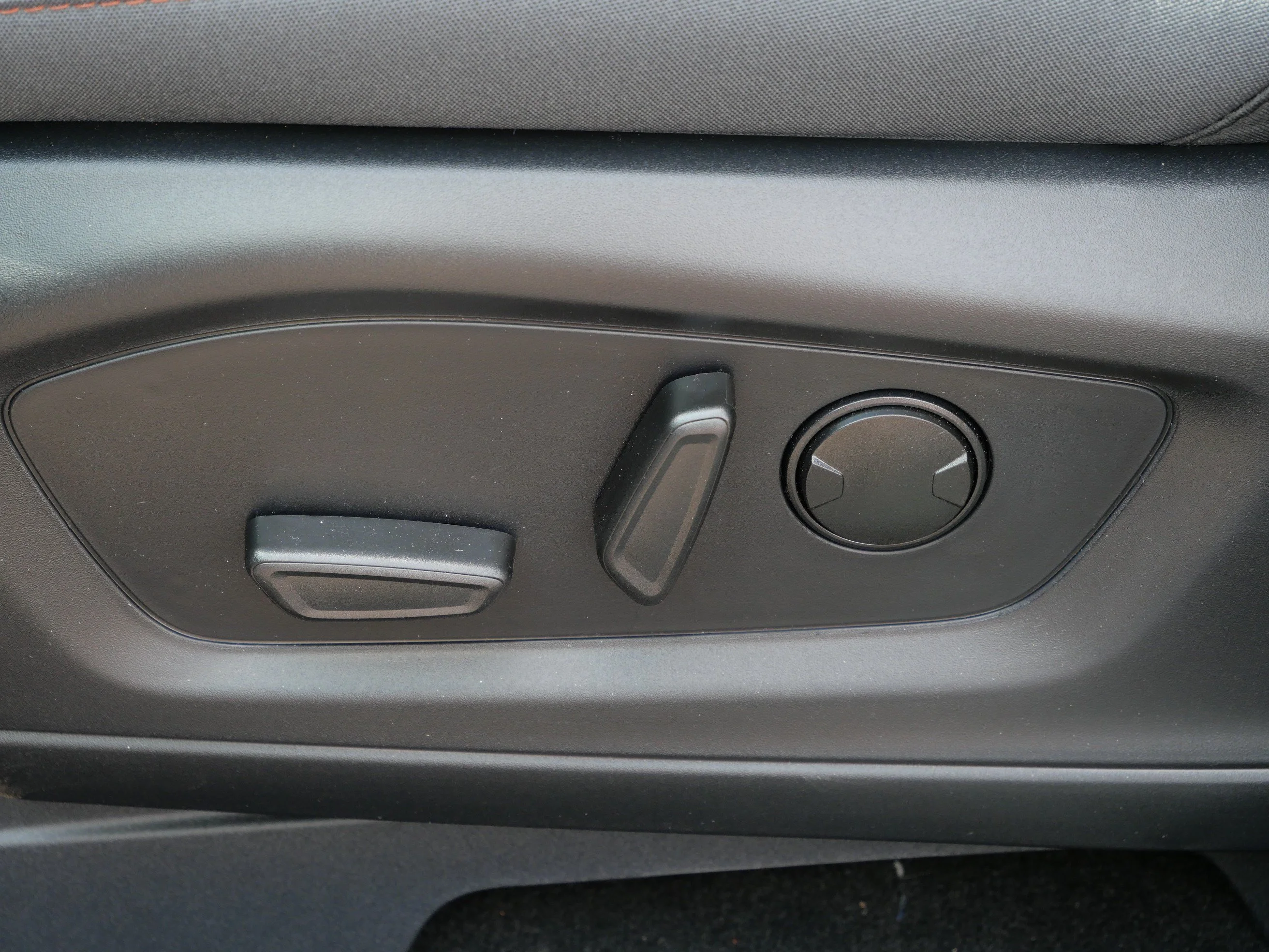 New 2026 Light Blue Clearcoat Metallic Ford Active w/200A Pkg image 19