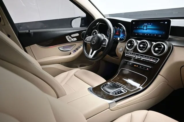 Used 2022 Blue Mercedes-Benz GLC 300 image 16
