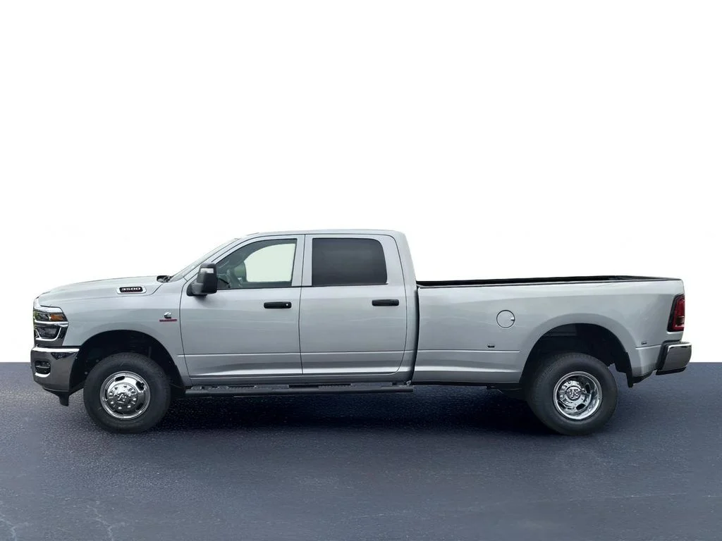 New 2026 Silver-Zynith Exterior Paint RAM Tradesman image 15