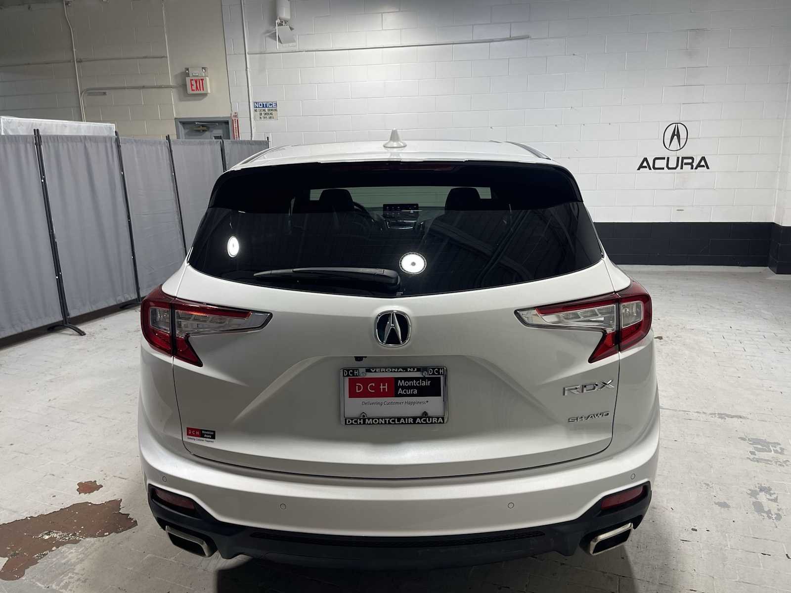 Certified Used 2024 Platinum White Pearl Acura w/Technology Package image 5