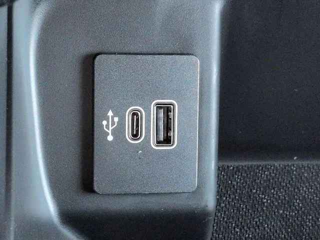 New 2026 Oxford White Ford Tremor® image 23