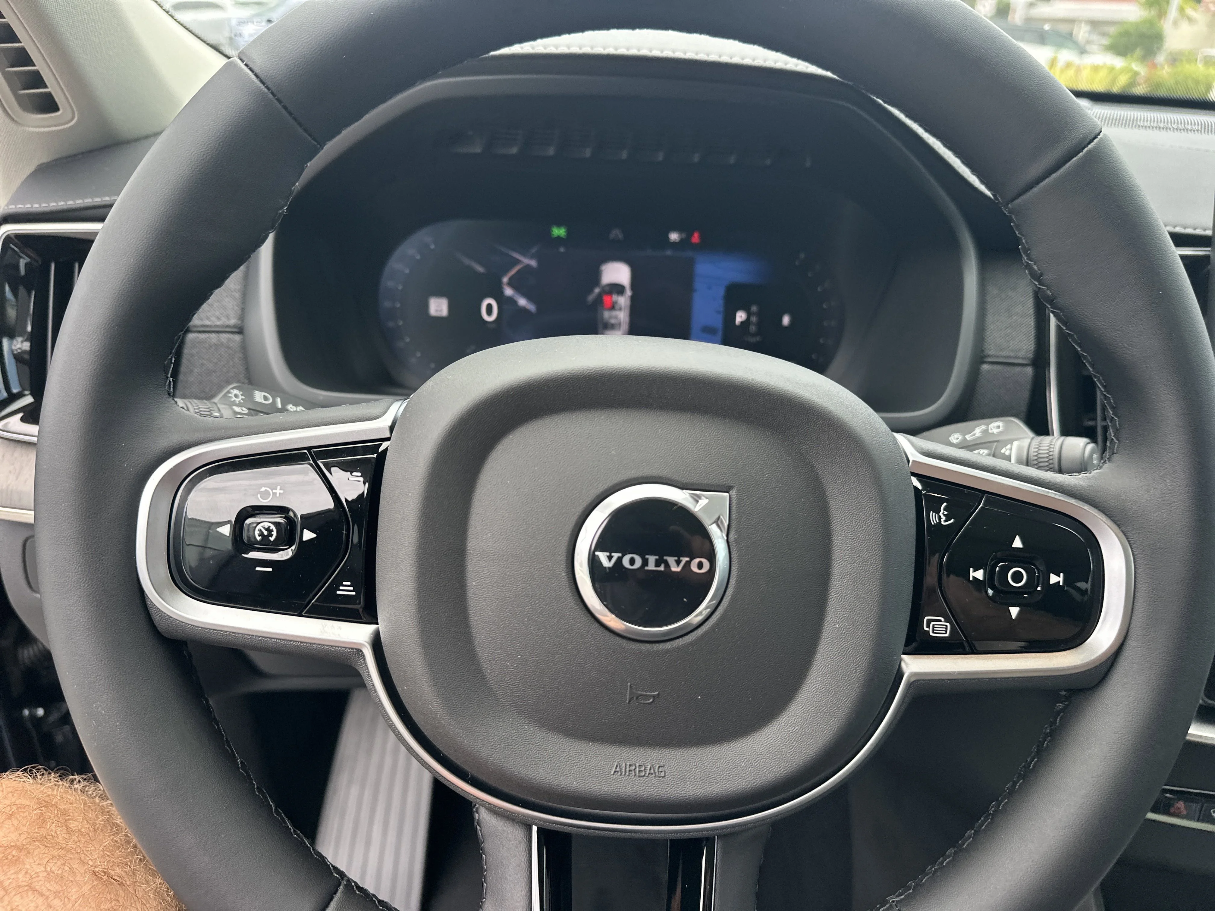 2026 Volvo XC90 Ultra - Photo 18