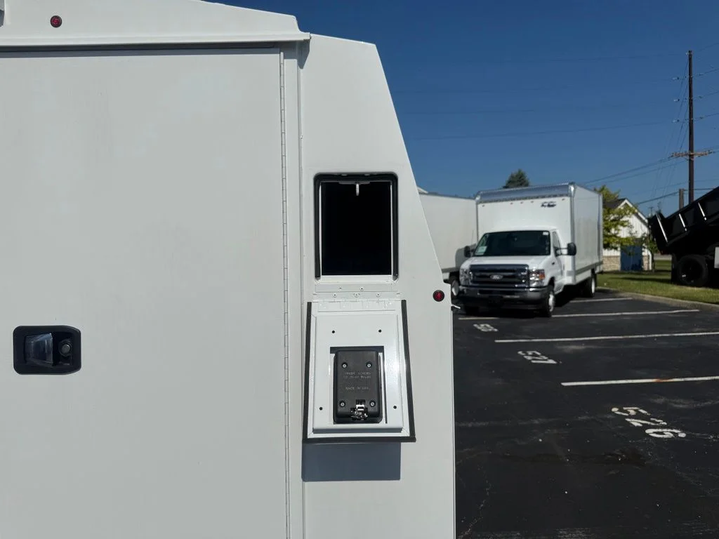 New 2026 Oxford White Ford E-350 SRW image 49