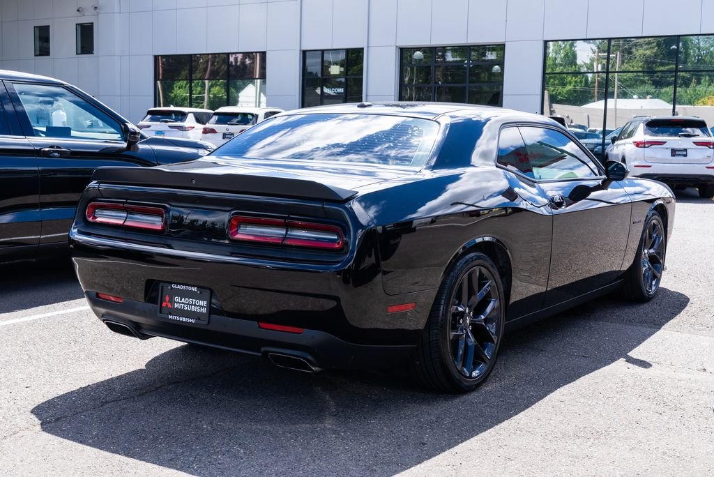 Used 2020 Pitch Black Clearcoat Dodge R/T image 6