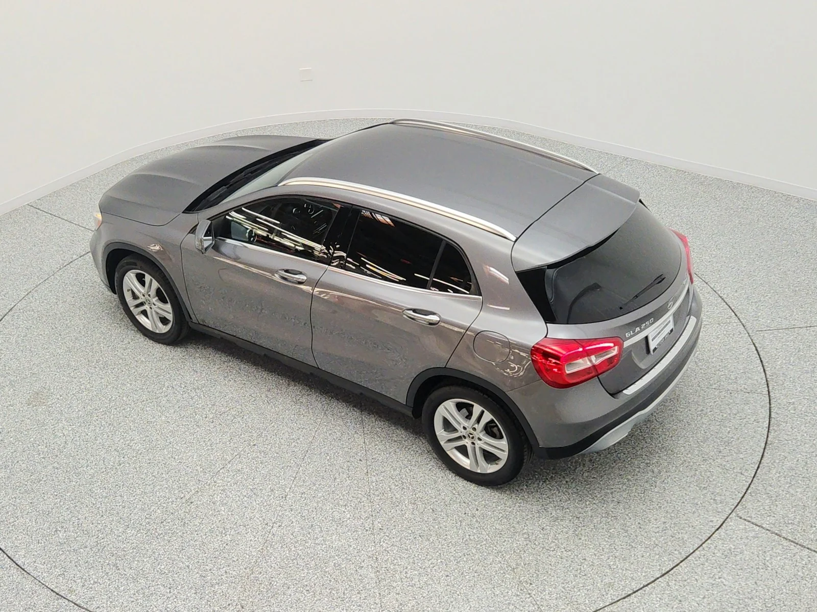 Used 2019 Mountain Grey Metallic Mercedes-Benz GLA 250 4MATIC® SUV image 29