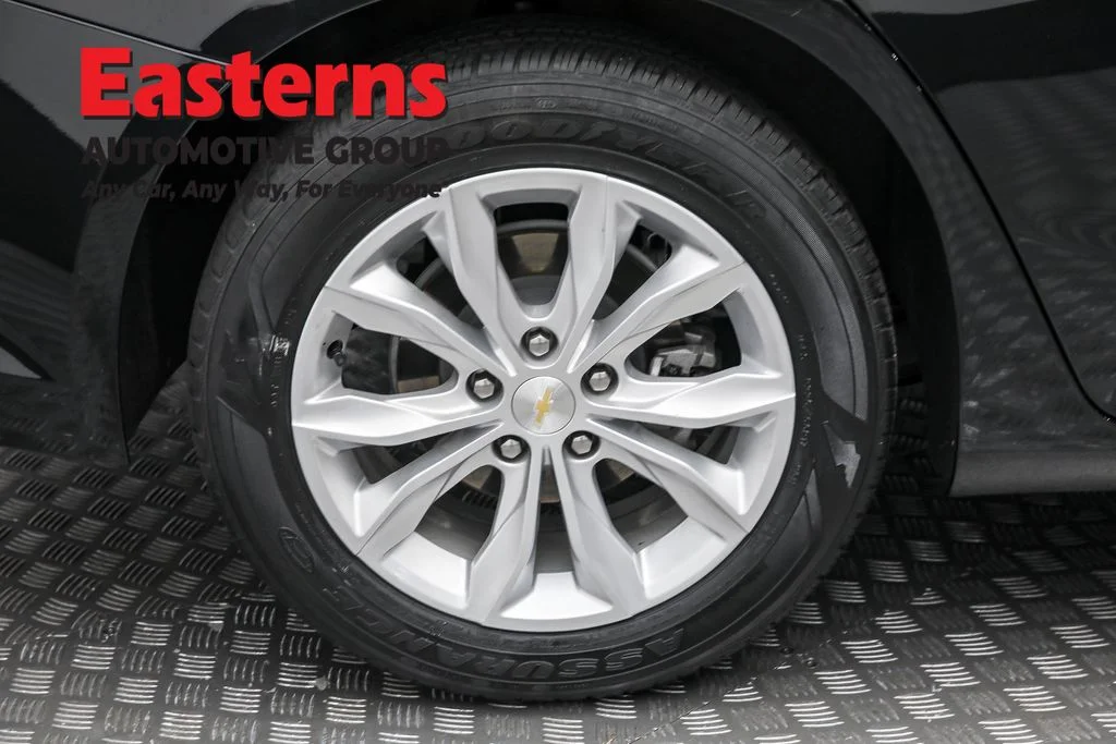 Used 2024 Black Chevrolet LT image 29