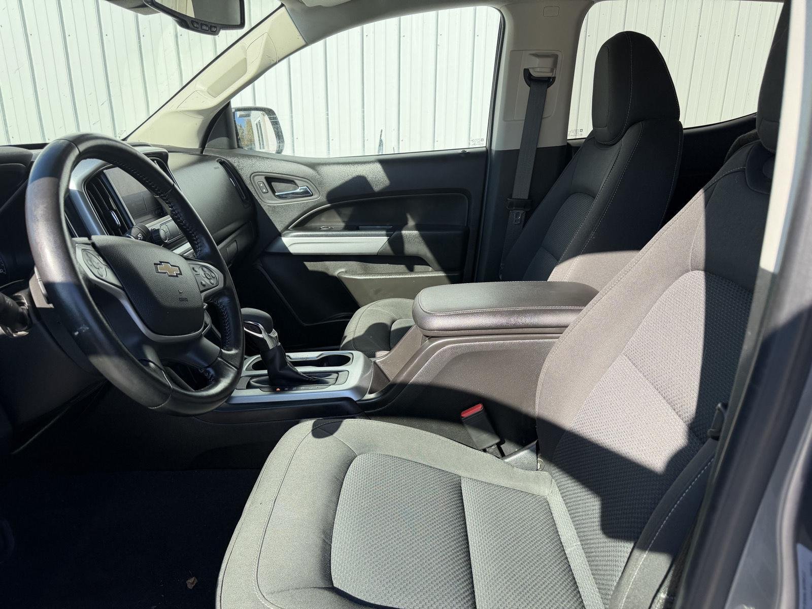 Used 2022 Satin Steel Metallic Chevrolet 4WD LT image 9