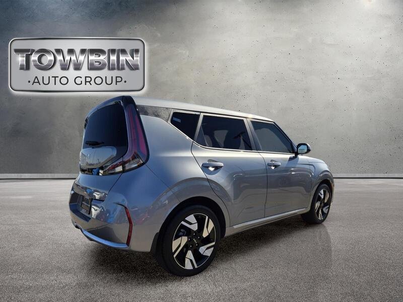 Used 2025 Gray Kia GT-Line image 5