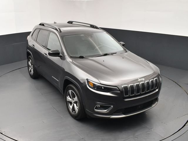 Used 2022 Gray Jeep Limited image 13