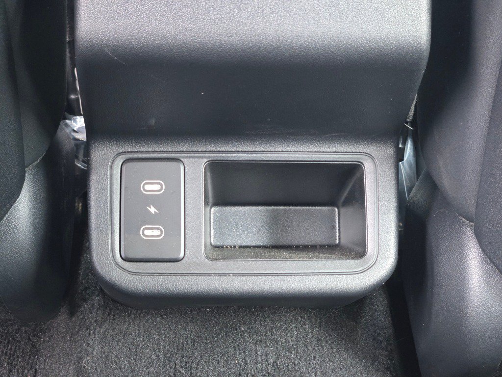2025 Kia K4 GT-Line - Photo 17