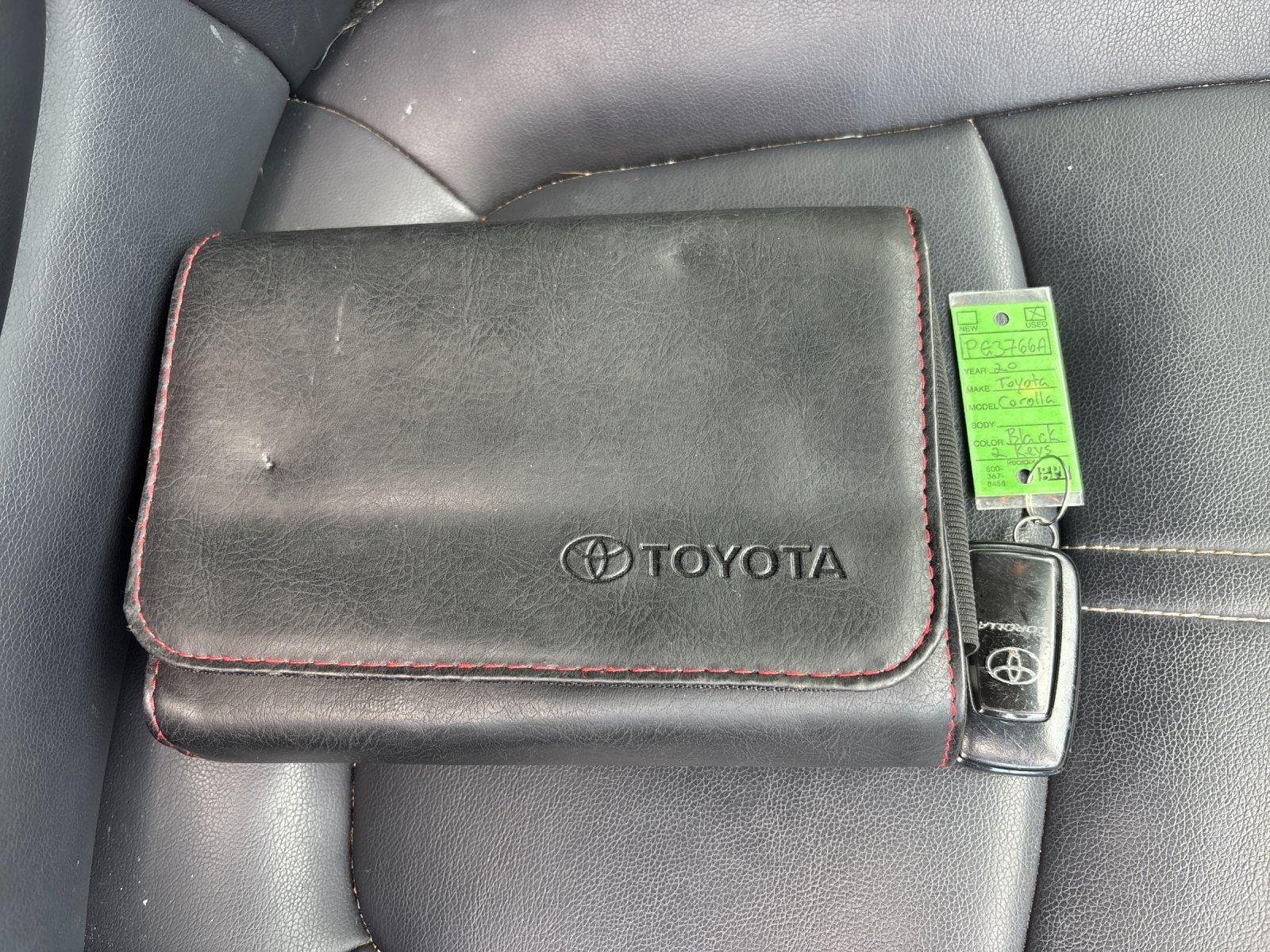 Used 2020 Black Sand Pearl Toyota XLE image 41