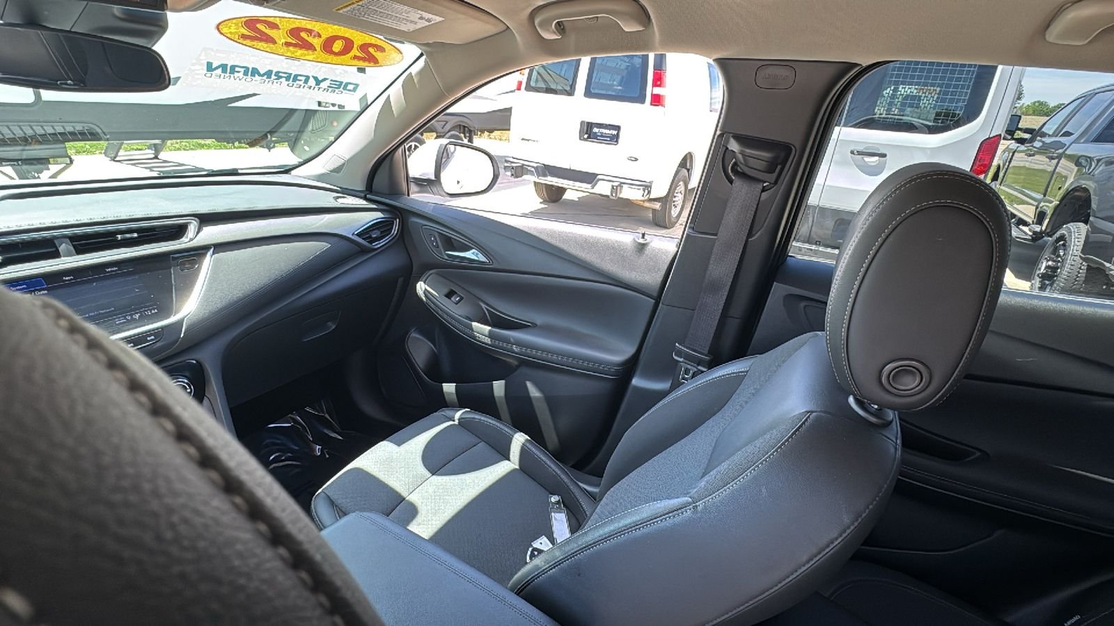 Used 2022 White Buick Preferred image 29