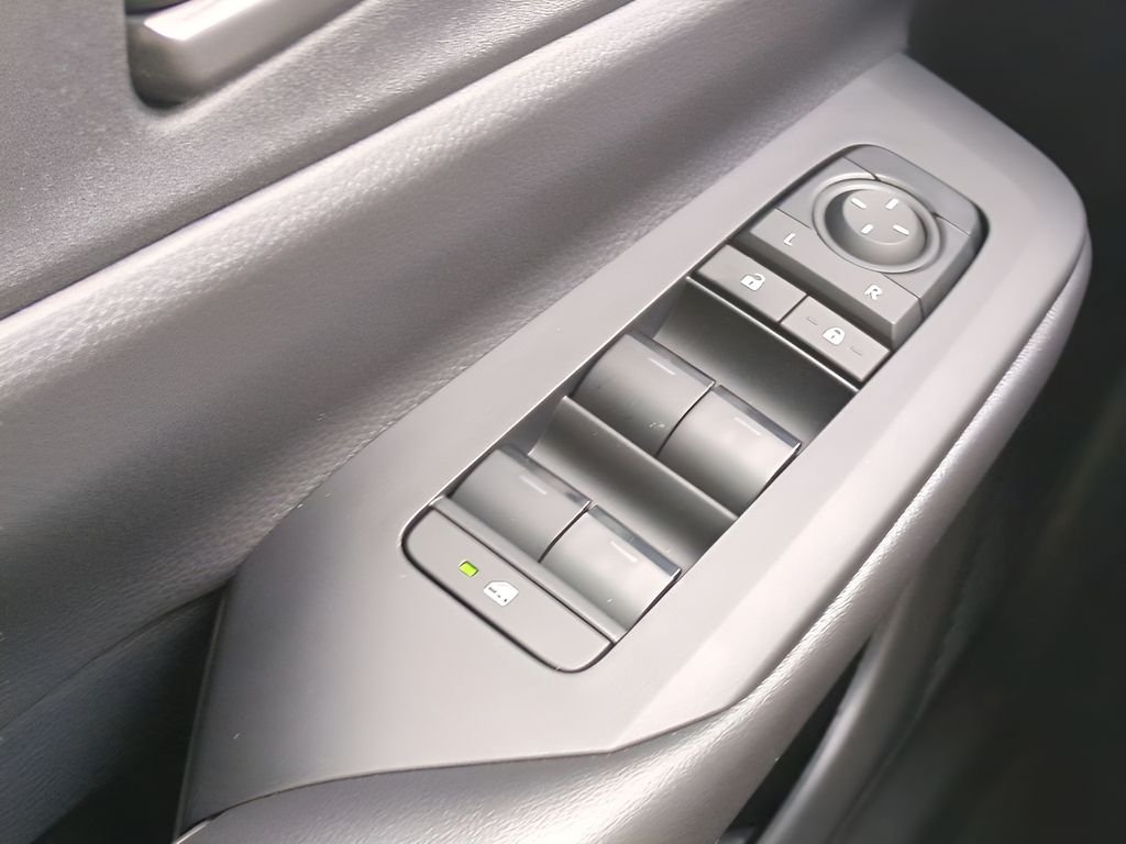 New 2026 Wind Chill Pearl <sup>1</sup> Toyota  SE image 22