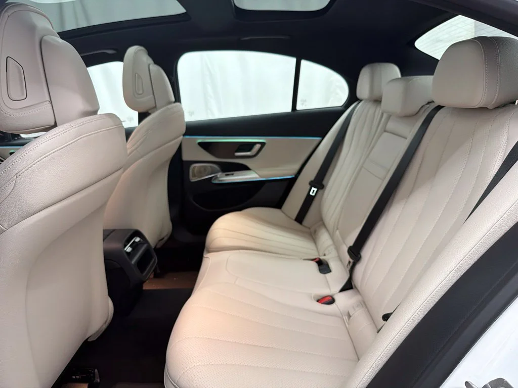 New 2027 White Mercedes-Benz E 350 image 19