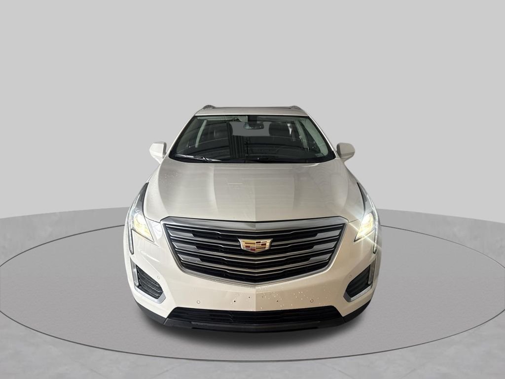 Used 2017 White Cadillac Luxury image 3