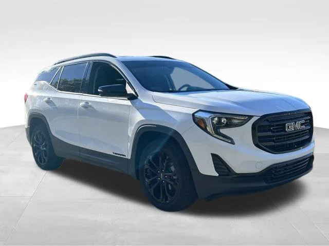 Used 2020 White GMC SLE image 11