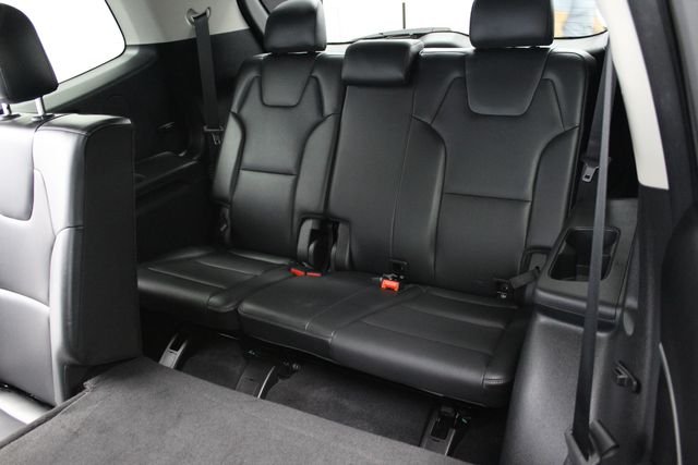 Used 2022 Gravity Gray Kia LX image 17