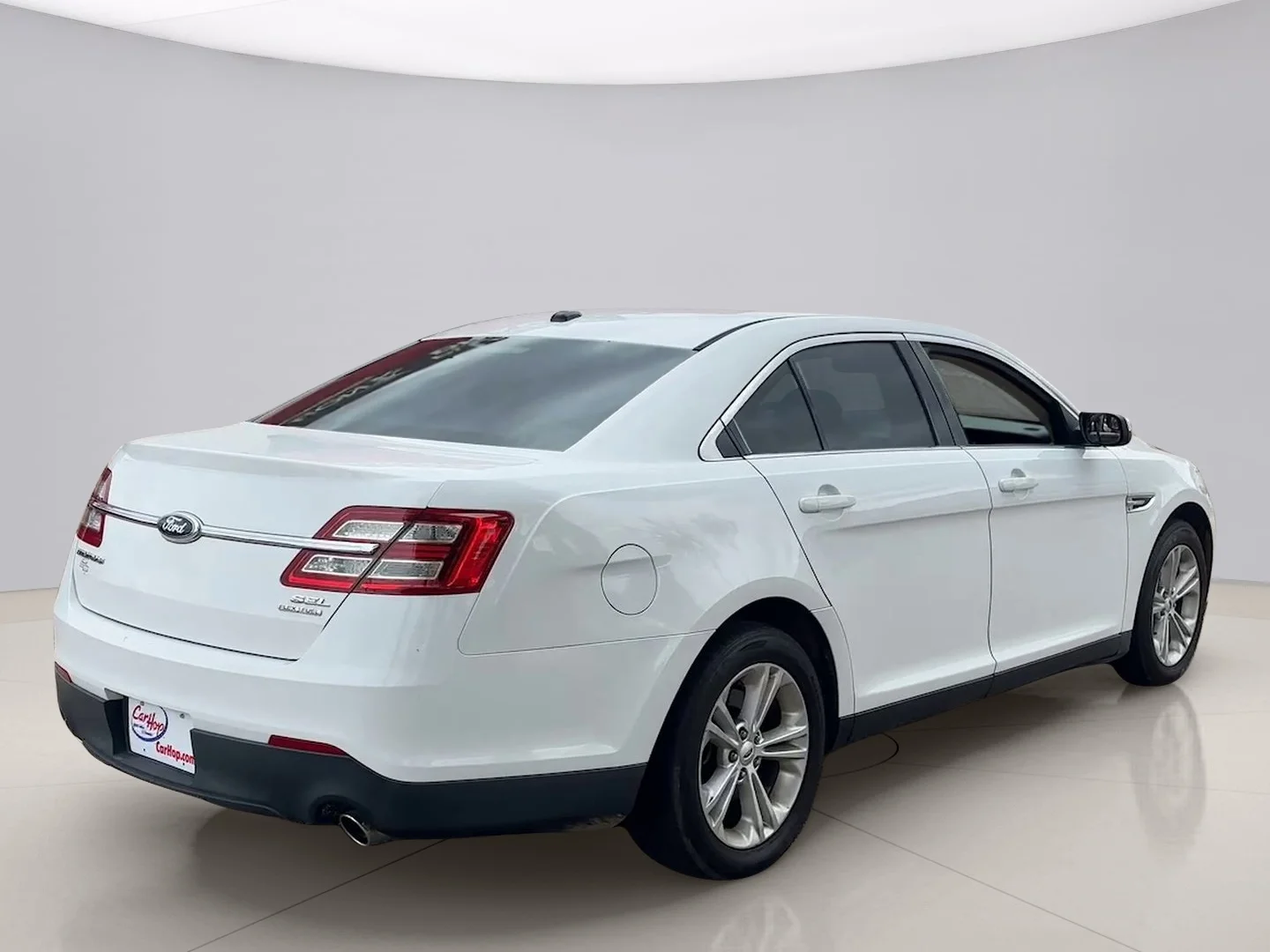 Used 2013 White Ford SEL FWD image 5