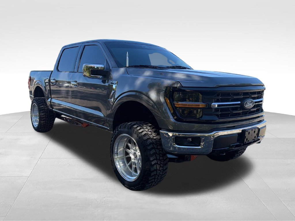 Used 2025 Gray Ford XLT image 7