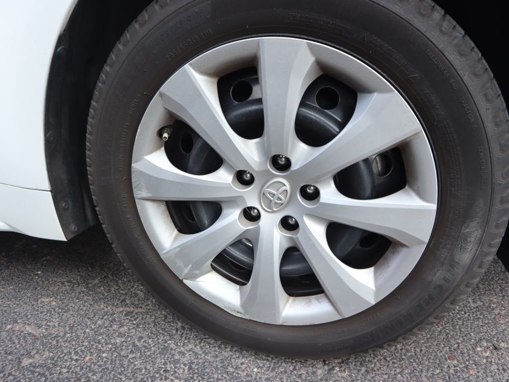 Used 2020 Super White Toyota LE image 16